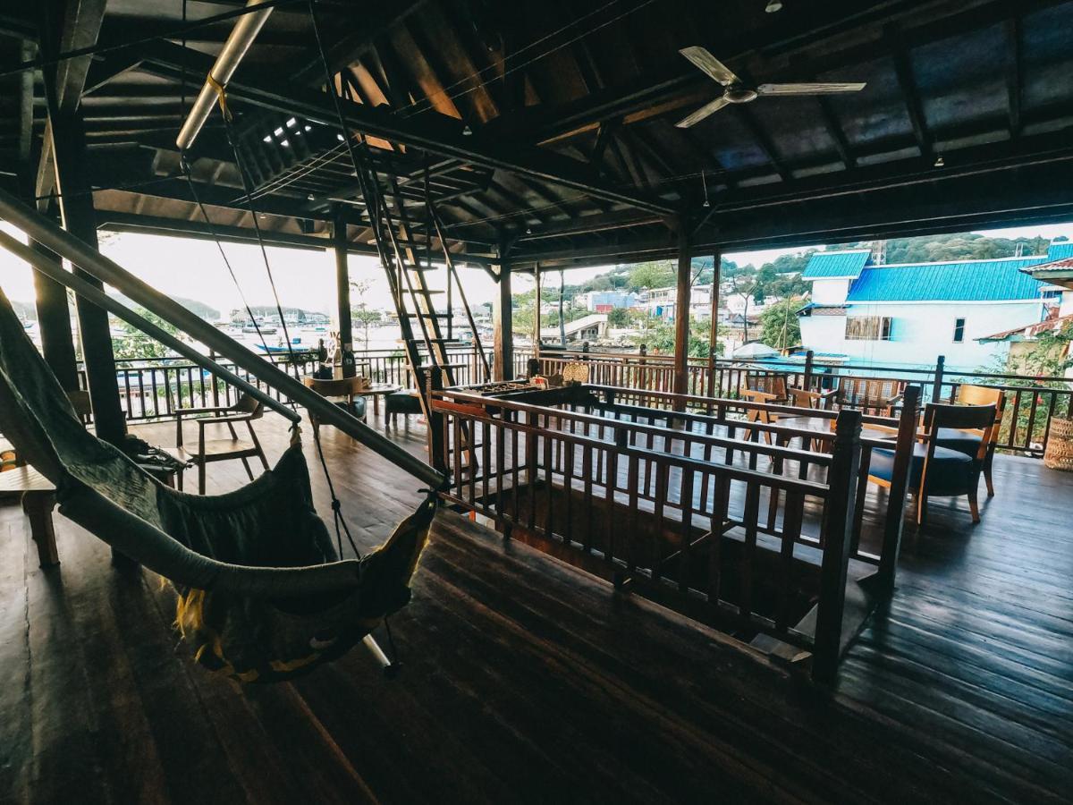 Cool Breeze Authentic Hotel Labuan Bajo Komodo Bagian luar foto