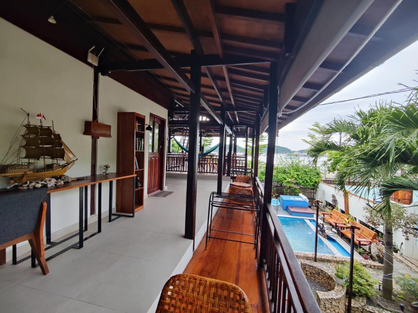 Cool Breeze Authentic Hotel Labuan Bajo Komodo Bagian luar foto